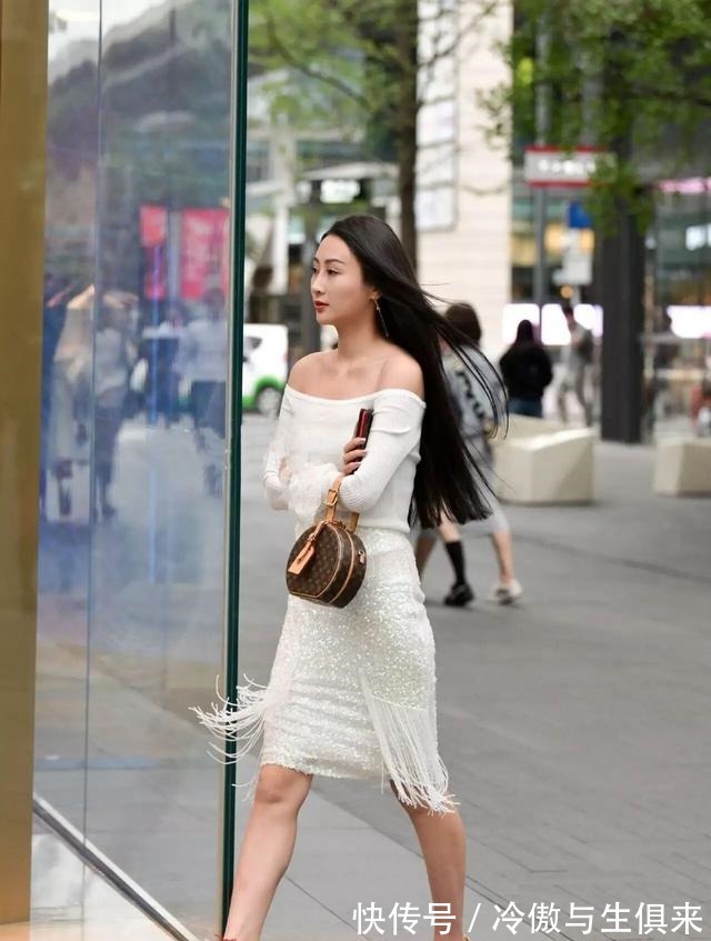 短裤 “3套”穿搭轮流来,不分年龄与胖瘦,这才是早秋的正确打开方式!