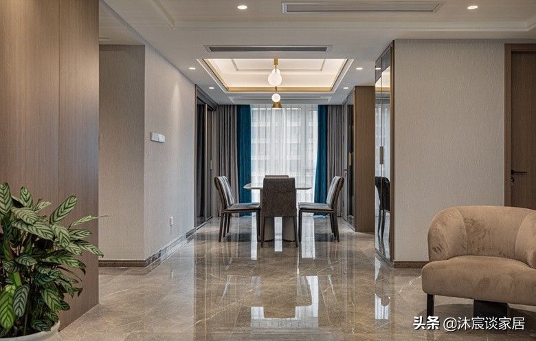 高级大气|若再装修,我就选现代轻奢风,灰色瓷砖通铺在室内,真是高级大气