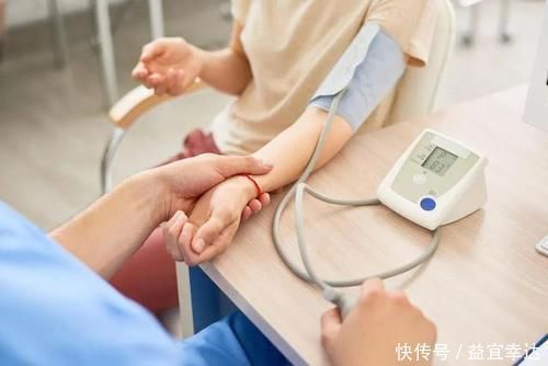 心腦血管|專家建議：高血壓患者注意，這3種食物盡量少碰，尤其是最后一種