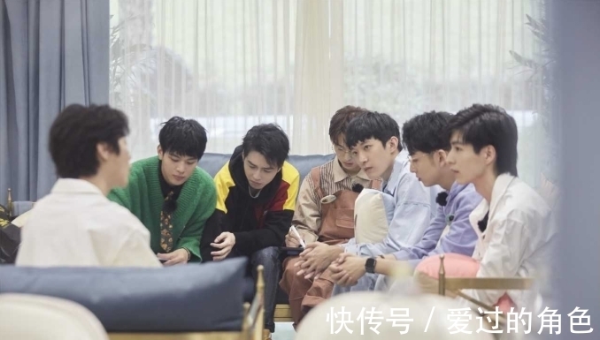 學霸|這部9.3分的燒腦綜藝,嘉賓全是素人學霸,連續四季口碑依舊爆棚