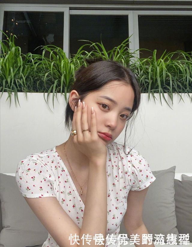 女孩子|真正皮肤好的人,一般都会做这4件事,怪不得看起来比同龄人年轻