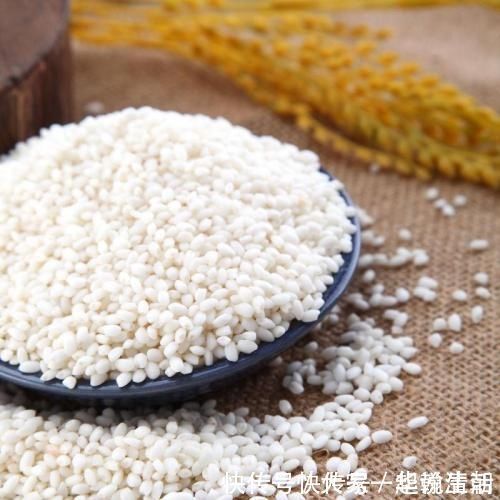 学大厨在家自制糯米糕,满满的馅料,出锅比粽子还好吃