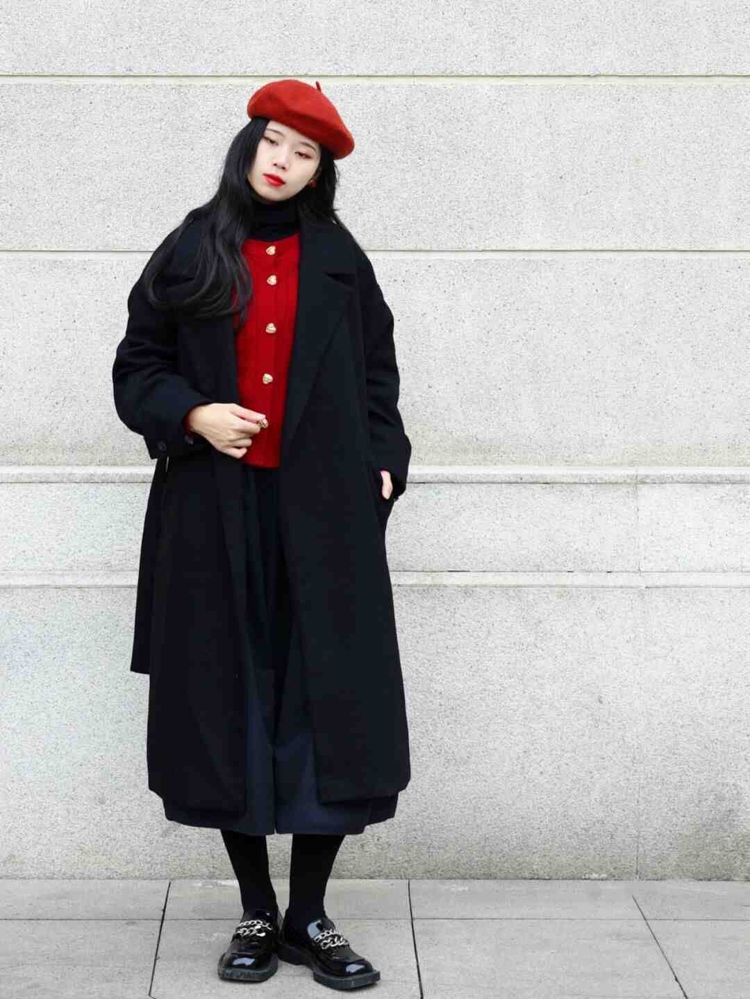 单品|黑红色怎样搭才不落入俗套?试试“内红外黑”,就知道有多牛了