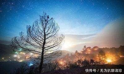 纪晓岚@上联:“天作棋盘星作子,谁人敢下?”,下联简直惊艳