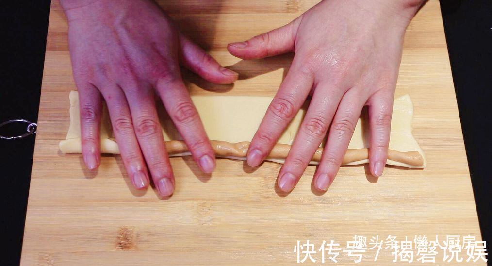 黄油|花生酱不只是调味品，配上面粉做的花生酥，一口一个吃着太香了