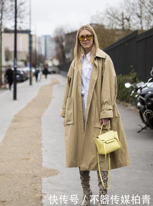 洋气|羽绒服已经过时了,潮人都在穿“大衣+长靴”,既保暖又洋气