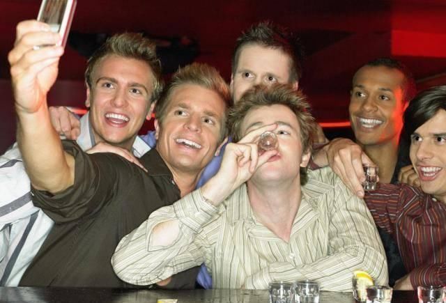 适量喝酒能养生?世界权威医学期刊:不存在的,一滴也别喝