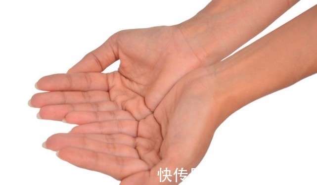 莱菔子|55岁女子高血脂入院,医生:一旦皮肤这3个处“亮起红灯”,请及时检查