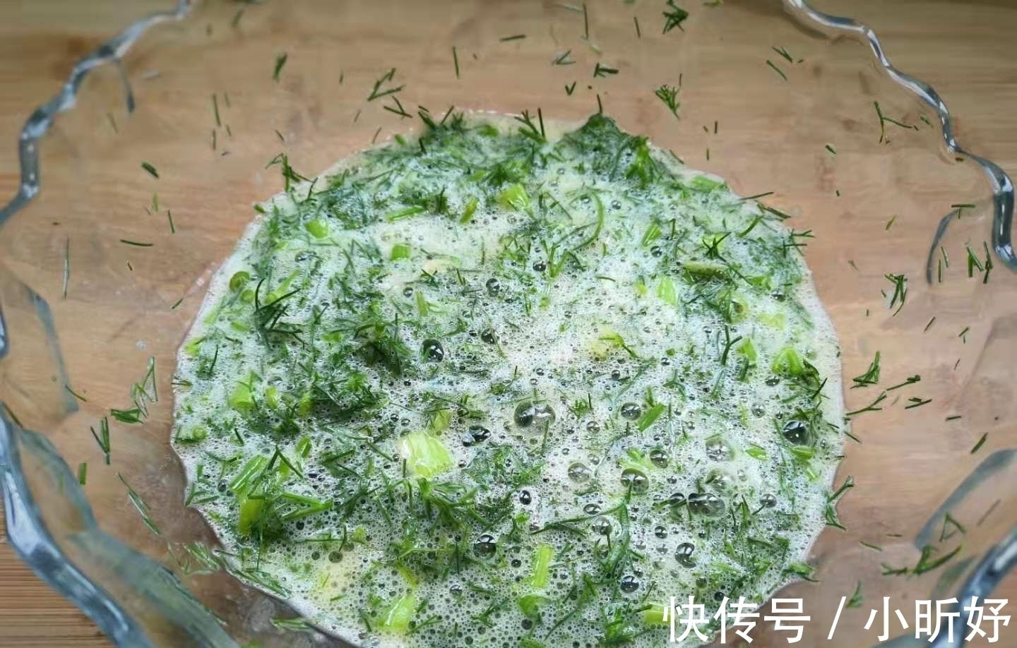 鸡蛋和这是绝配,晚饭炒一盘,隔天排宿便,小腹平坦,皮肤水灵