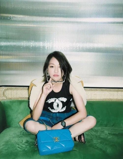 羽绒服穿在你身上显臃肿？穿在它身上刚刚好！