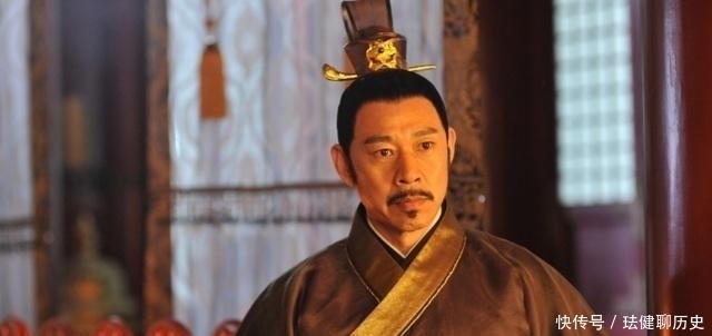 秦琼称病12年，李世民派人送药，太医刚走，秦琼：快把药倒掉！