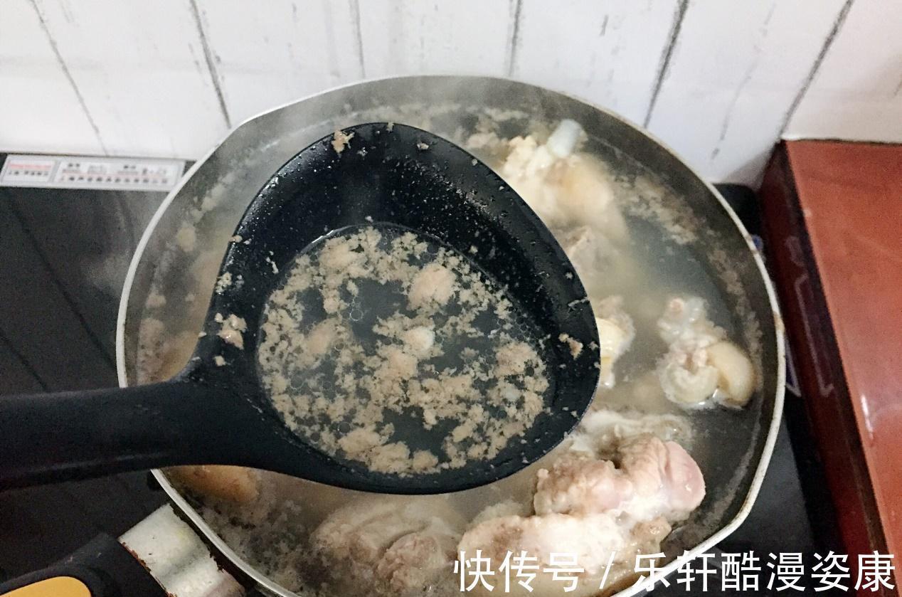 红烧猪蹄这样做,肥而不腻Q弹软糯,色香味俱全
