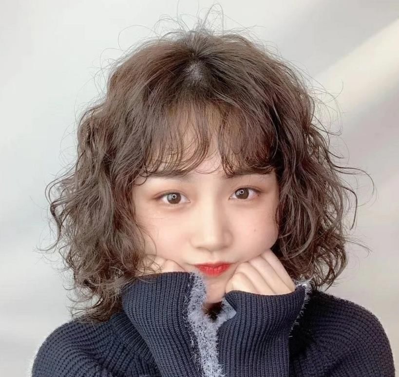 头发 众多发型中,你更喜欢那一个?最美不过高马尾,最甜不过低马尾