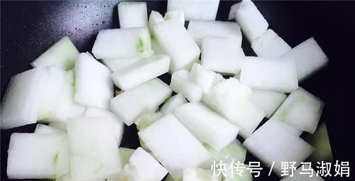 减肥|脂肪最怕这菜,女人一周吃3次,肚腩小了,腰细了,穿啥都好看