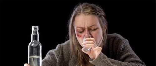 肝气郁滞|查出子宫肌瘤别怕忌口2物，戒掉3习，多吃4物，活血化瘀消肌瘤