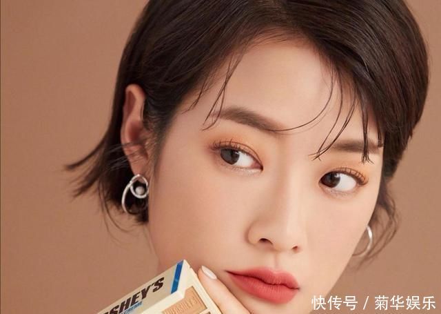 看上去好好吃的巧克力眼影，撕开包装的那一刻我差点咬上去