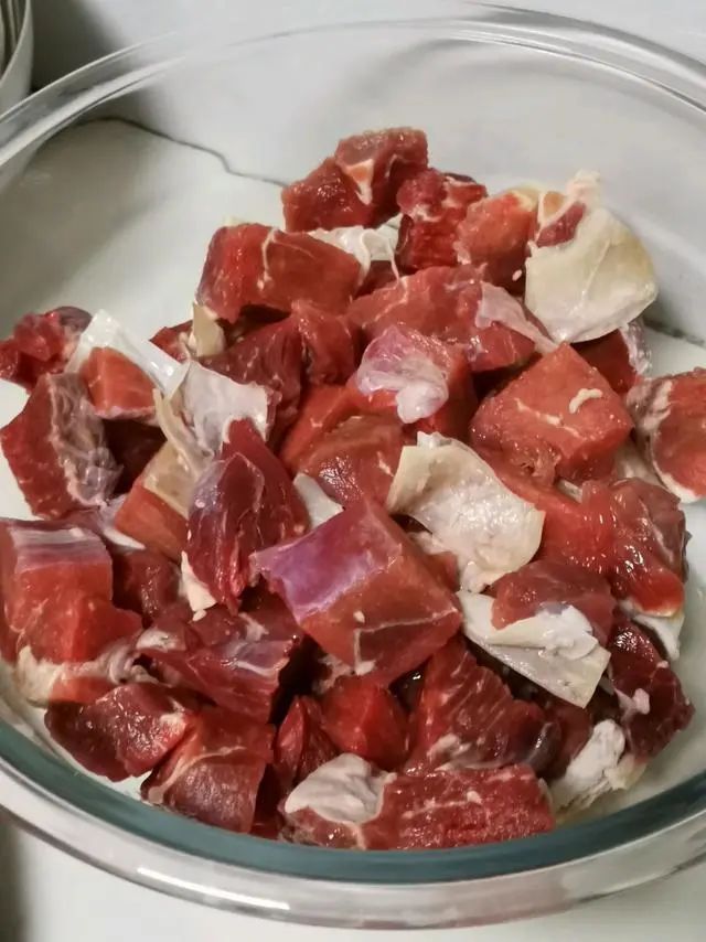 牛肉|立秋后,进补要给家人常吃“1荤1素”,消食易吸收,营养又解馋