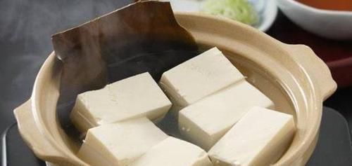 食物|人到中年，推荐常吃以下食物，润肤养颜，改善体质，好处多多