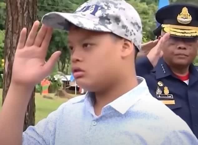 提帮功王子|泰王15岁王子在德国住别墅！20个佣人伺候，而老爸和20个妃子潇洒