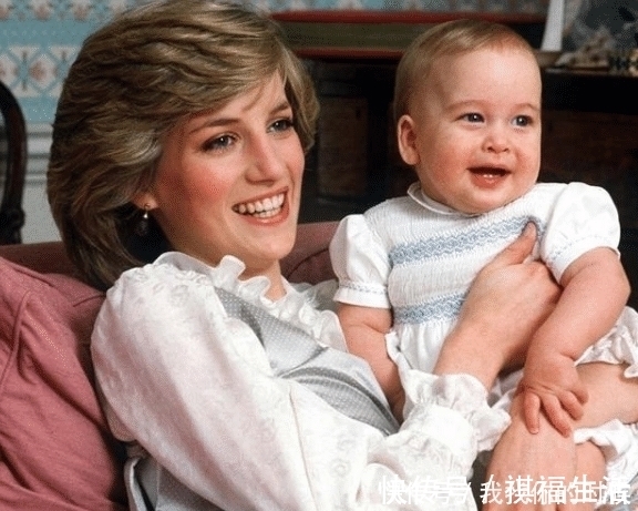 查尔斯胖 查尔斯胖手上的3枚戒指:1枚代表身份,另外2枚婚戒藏了啥故事