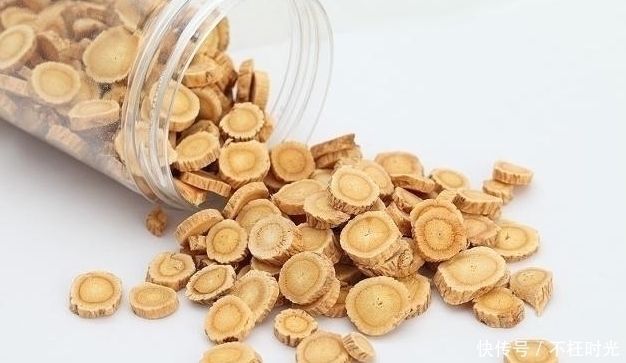 好事|男人一天一杯“黄芪水”,不出半个月,3件“好事”或许悄悄到来