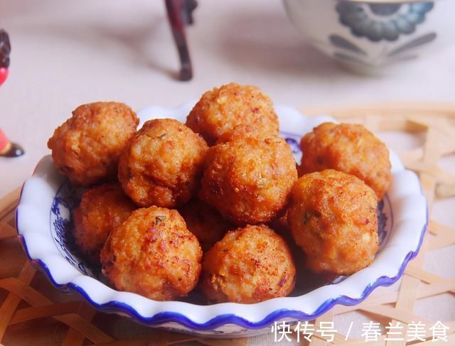 炸丸子,外行用淀粉换成这2样,丸子外酥里嫩,松软Q弹,真香