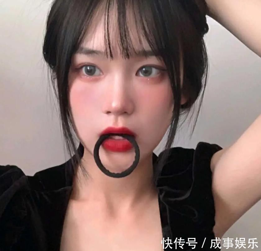 颜值|女生脸上有这“3特点”,别再“披头散发”了,扎起来颜值更高