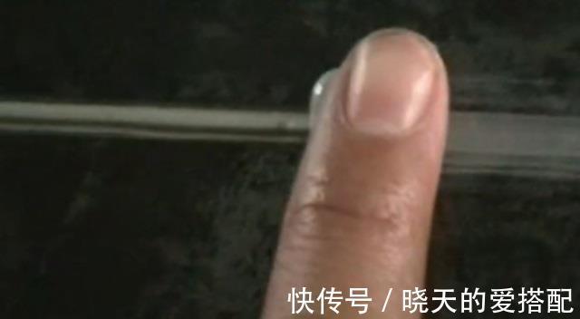 瓷砖|别再用“假的”美缝剂了,我家不到半年都发黑了