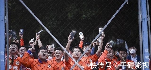 四川省球迷协会|官宣!足协杯决赛确定空场进行,引发球迷热议,足协再受质疑