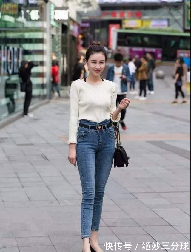 高人|高人美女，穿着紧身牛仔裤，长腿太惹眼，气质超凡