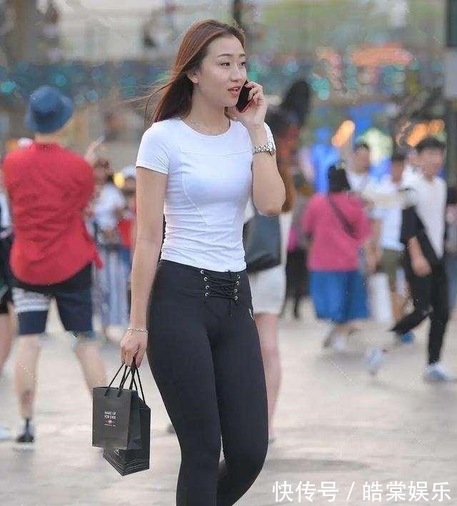 搭配 打底裤才是穿搭主角,让你放松心情,懒散随意!