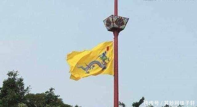 紫禁城|他是溥仪的老师，回到英国买了个小岛，挂上大清龙旗身穿清朝官服