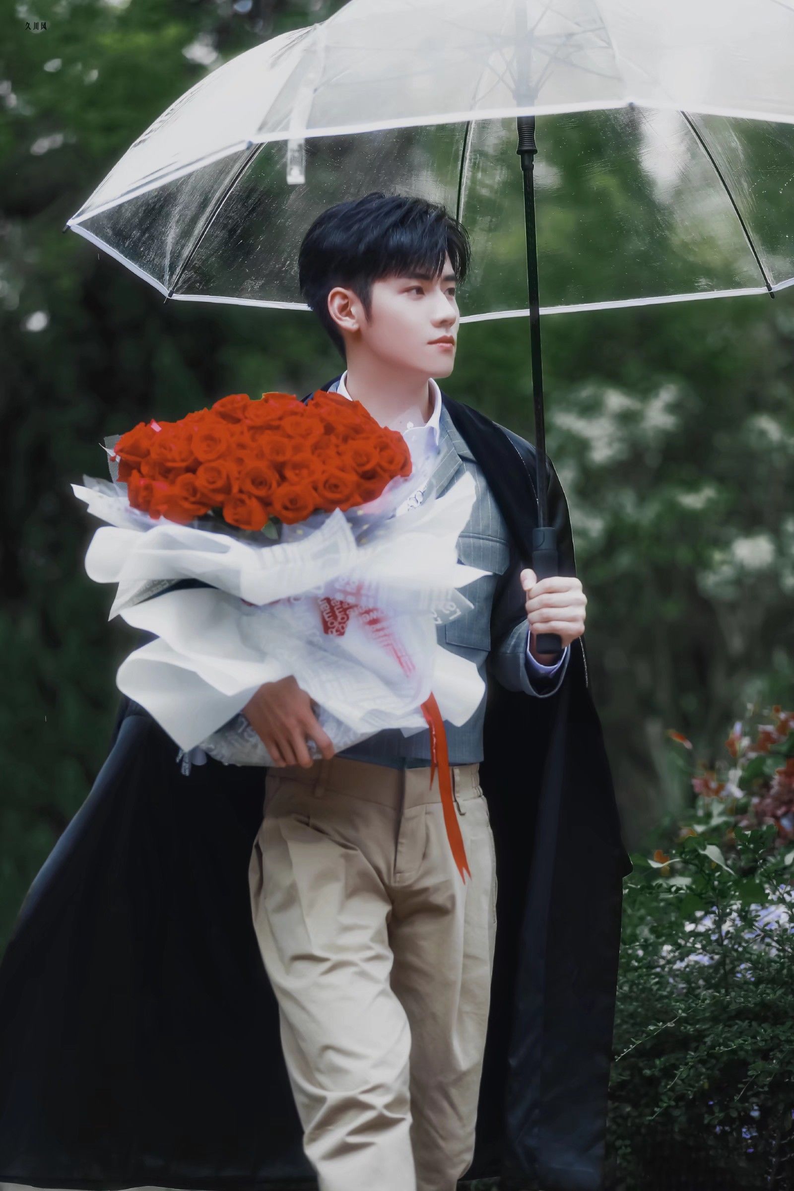 看了创四选手初舞台，不得不承认何洛洛任豪是创系列男团颜值巅峰了