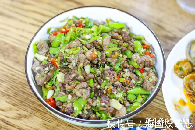 弟一家来做客,我做了7个菜花了一百多块钱,大伙都吃嗨了