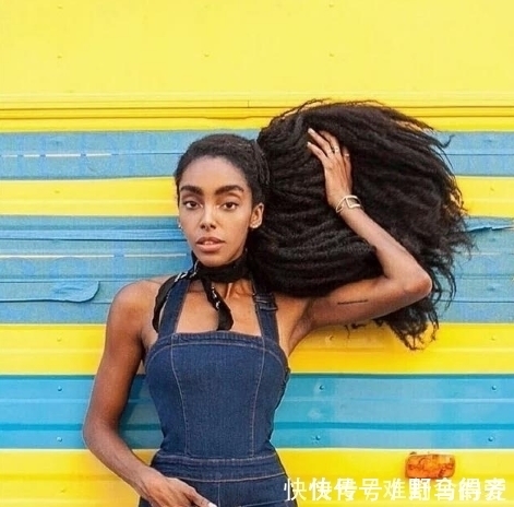 双胞胎姐妹|这对双胞胎姐妹曾经很厌恶自己的头发,如今靠其个性走红网络