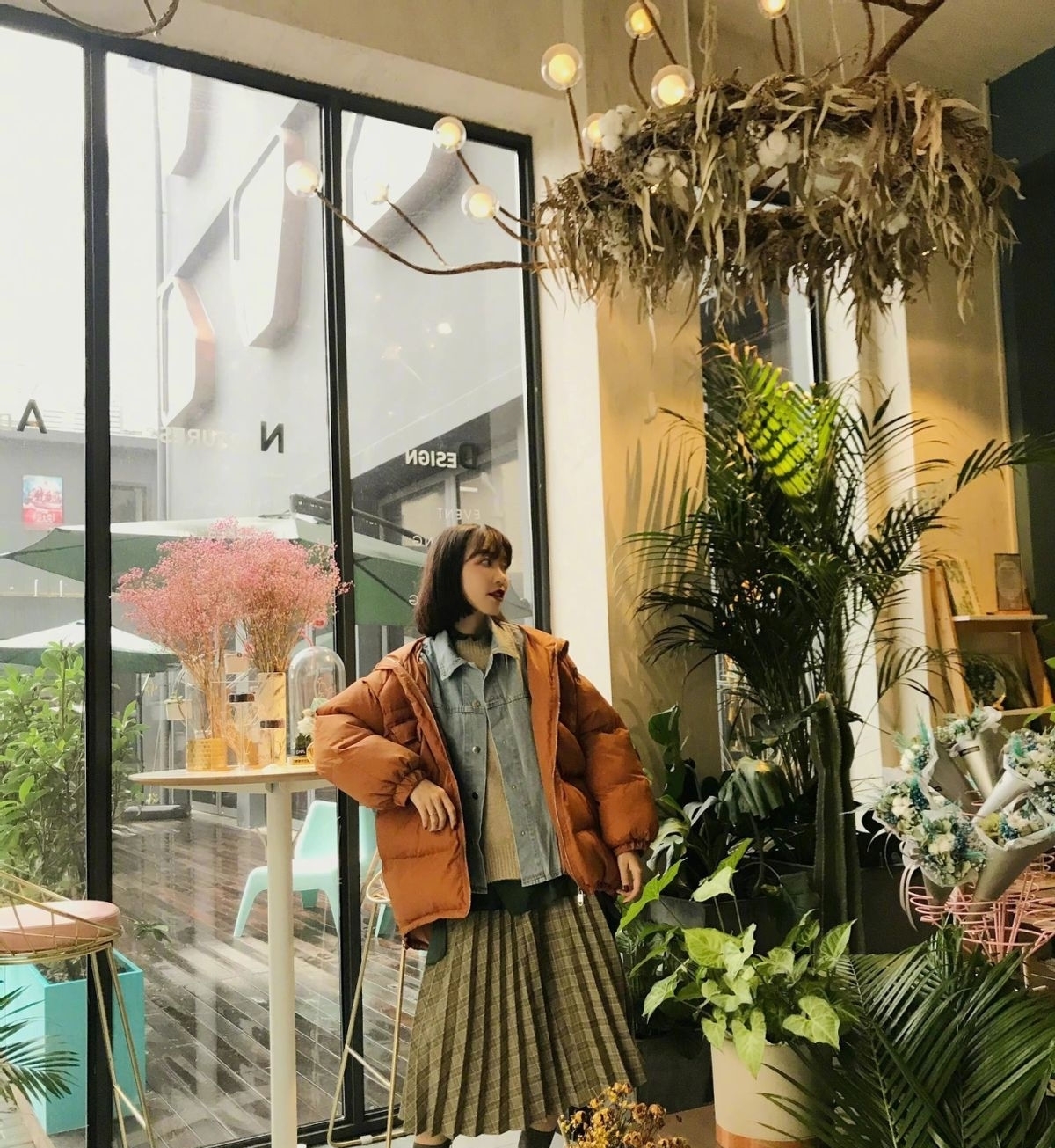 大地色系 精致女人都爱有质感的搭配!大地色系冬装温柔耐看,让人难以拒绝