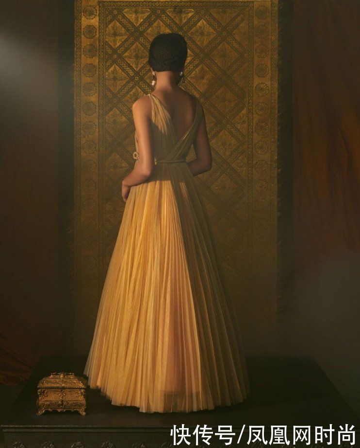 翻转塔罗城堡，迪奥以神秘力量开启未来