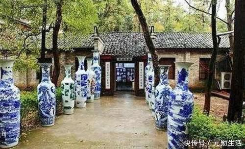 农民卖传家宝要价30元,古玩店18元低价买下,如今此宝价值40亿