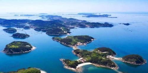 国内有个“奢侈”县城当地人出行都是靠飞机,车票还比机票贵