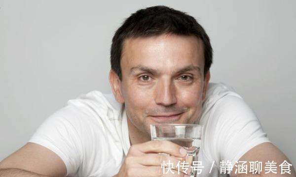 喝水|高血压懂得这样喝水,胜过吃降压药!没看过的太可惜了!
