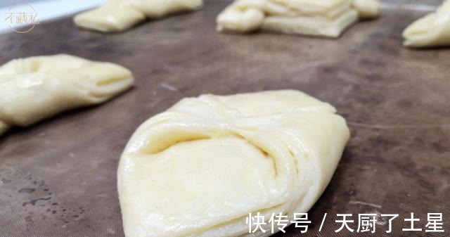 切割|4款口味的丹麦面包「不藏私」!