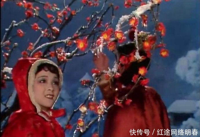 宝钗|《红楼梦》一出场就惊艳的薛宝琴,究竟有多美?竟有一股异域风情