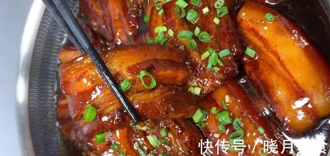家常红烧大块肉，咸香入味油而不腻，既解馋又“销魂”