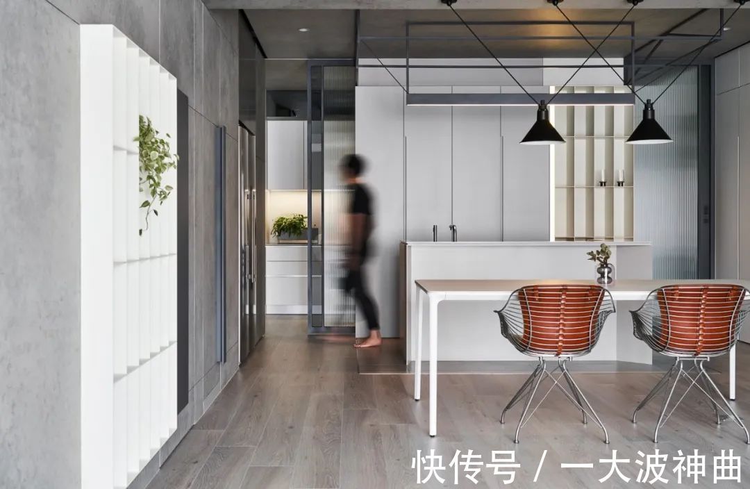 卧室|100㎡简约工业风,低调安静的水泥灰,装出别样高级的美