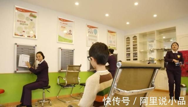 孩子|生活越来越好,孩子近视眼增加,配眼镜时有一项测试要留心