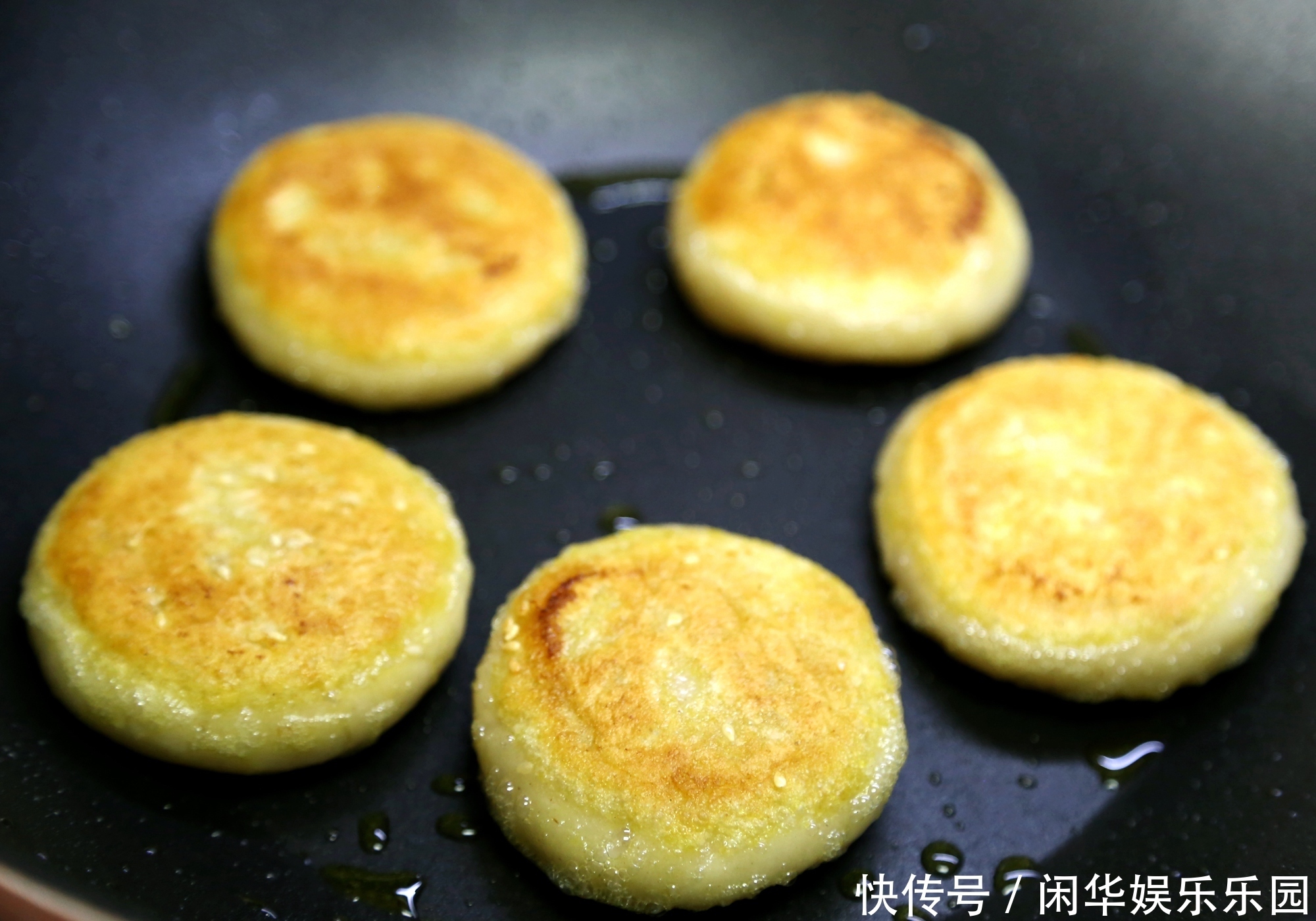 香甜|早餐饼又出新花样!现在吃正当季,香甜软糯,完美对付挑食的娃!