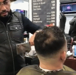 |搞笑GIF:一转身美美哒