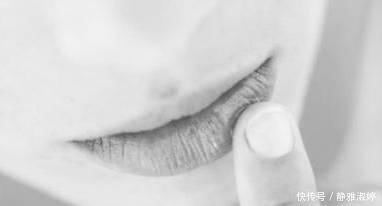 唇膏|沙漠唇涂唇膏也要适量,小心频率太高反变嘴唇杀手!