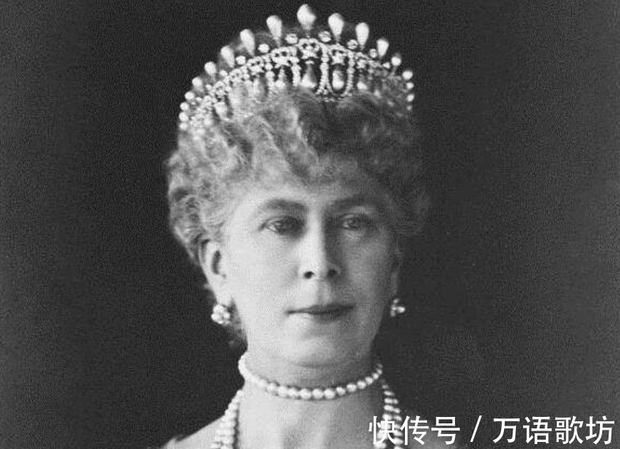维多利亚女王|她是世界上拥有珠宝最多的人,10件珠宝值4千万美金,赢了英女王