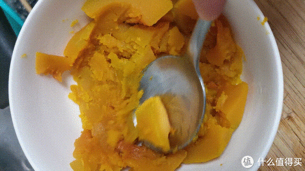 快手又营养的早餐，牛奶、鸡蛋、碳水一个都不少，一周五天不重样